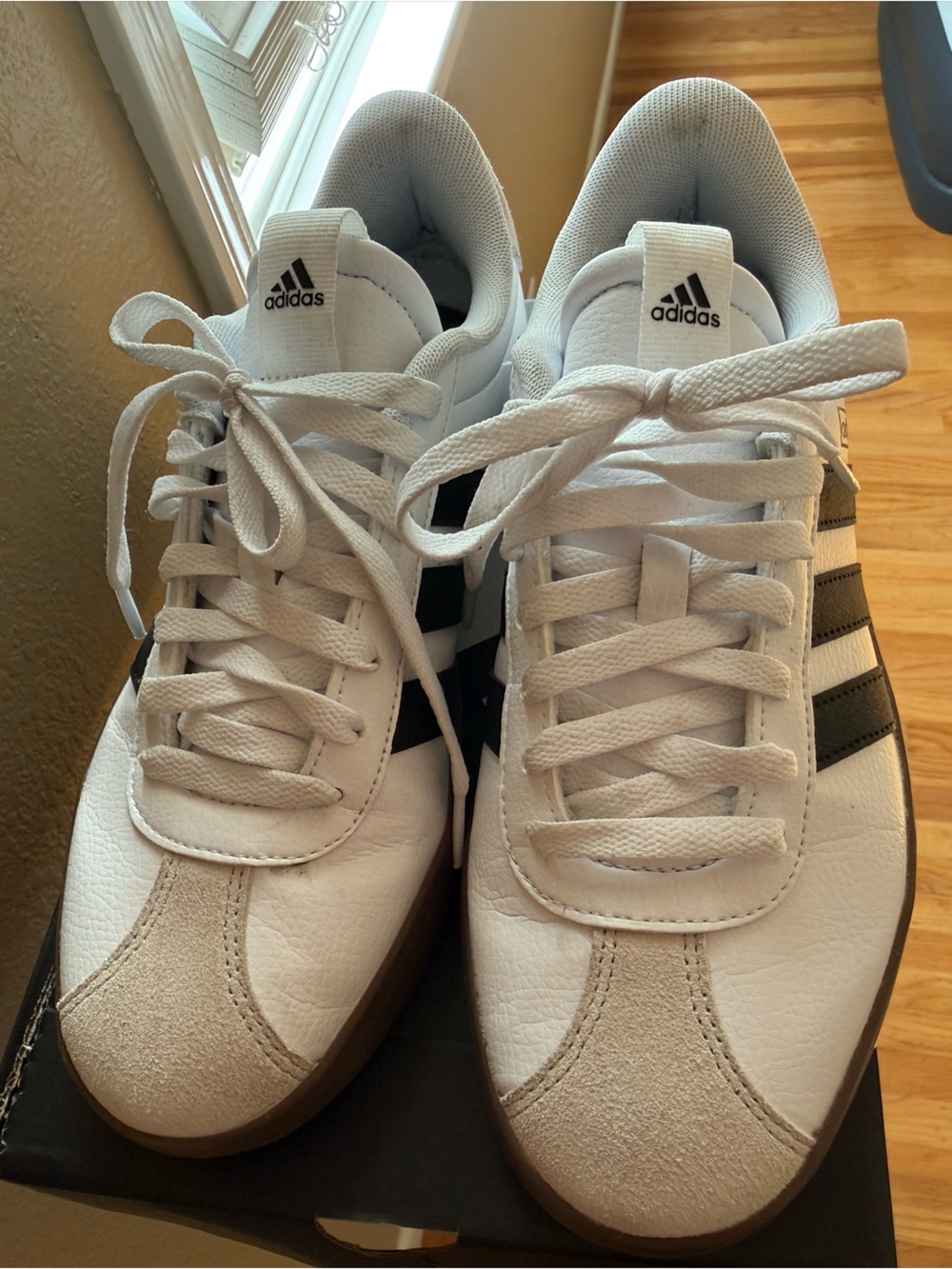 Women’s Adidas VL Court 3.0 - Size 8 1/2 - Picture 3 of 7